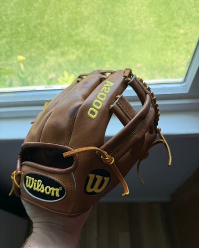 Wilson a2000 9.5” Training Glove
