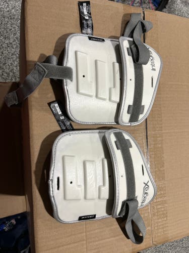 Adult Large Epoch Integra Shoulder Pads (New)