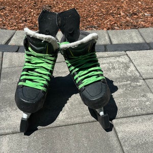 CCM Tacks Classic Pro Hockey Skates Regular Width Size 3 (Used)