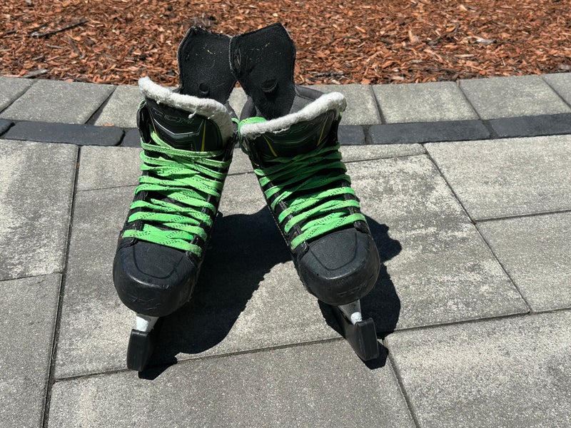 CCM Tacks Classic Pro Hockey Skates Regular Width Size 3 (Used)