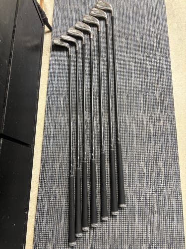 Men's 2024 Callaway Iron Set Paradym Ai Smoke HL Right Handed Regular Flex Graphite Shaft (Used)