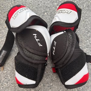 Medium Junior CCM Jetspeed ft4 Elbow Pads  (Used)