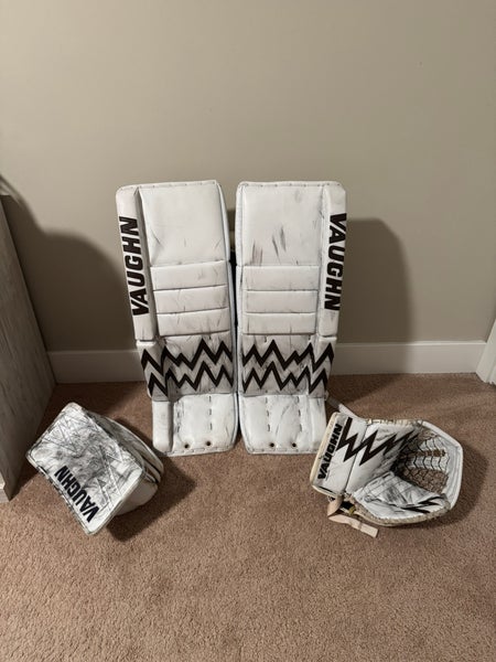 Hunter Shepard Hershey Bears Pro return Vaughn Pro V Elite Set