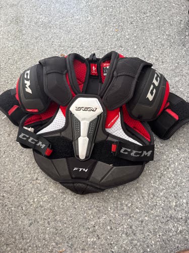 Junior Medium CCM JetSpeed FT4 Pro Shoulder Pads  (Used)
