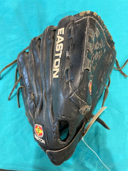 Black Adult Easton RH Outfield Softball Glove 13" (Used)