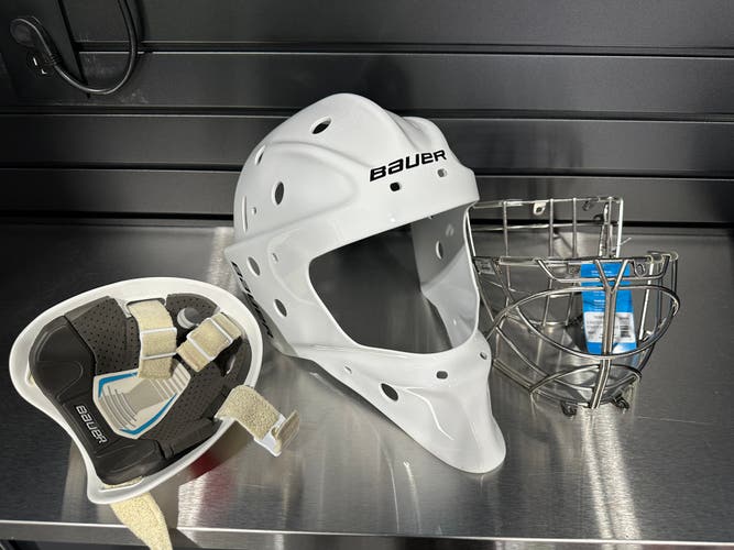 Senior Bauer Profile 950 Goalie Mask  (New)