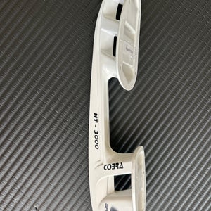 Senior Graf Cobra Left and Right pair of NT 3000 Holder White 263 mm (New)