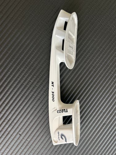 Senior Graf Cobra Left and Right pair of NT 3000 Holder White 263 mm (New)