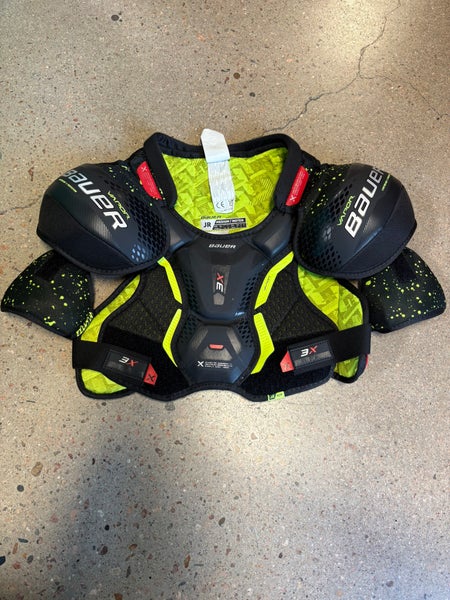Medium Junior Bauer Vapor 3X Shoulder Pads (Used)
