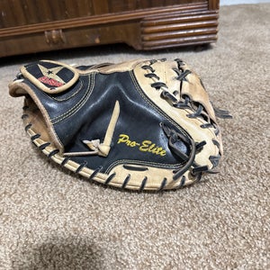 All Star RH CM3000SBT Catcher's Glove 33" (Used)