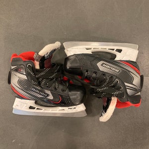 Bauer Vapor X2.7 Hockey Goalie Skates Regular Width | Youth Size 13.5
