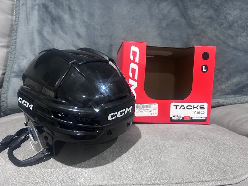 Large CCM tacks 720 Helmet (New)