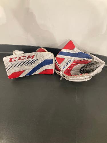 CCM Axis 1.5 Goalie Glove & Blocker | Junior Regular