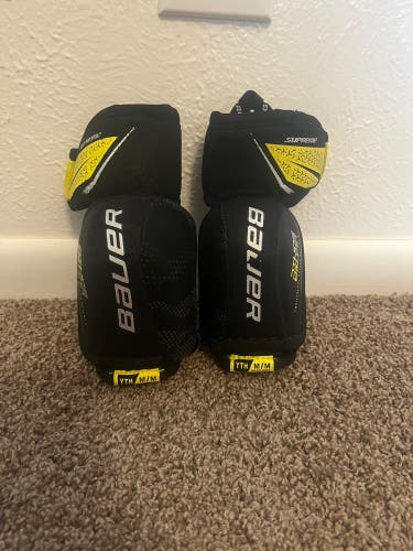 Medium Youth Bauer Supreme Ultrasonic Elbow Pads (Used)