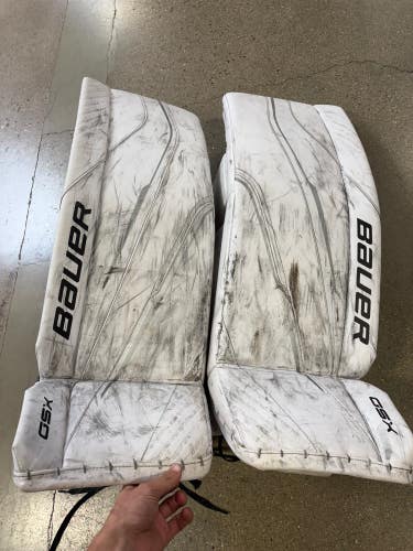 White 35" Senior Bauer GSX Goalie Leg Pads (Used)