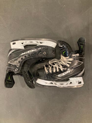 CCM RibCor Platinum Hockey Skates Regular Width | Intermediate Size 5.5