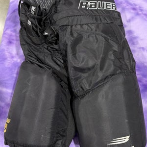 Black Senior Medium Bauer Supreme 10 Hockey Pants (Used)
