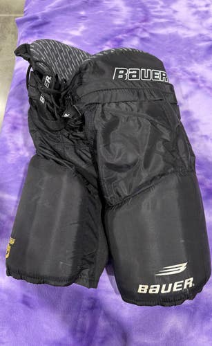Black Senior Medium Bauer Supreme 10 Hockey Pants (Used)