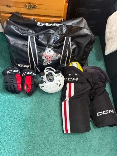 Rare full set Niagara ice dogs OHL CCM set