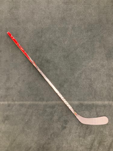 Intermediate Bauer Vapor FlyLite Hockey Stick Left Hand (Used)