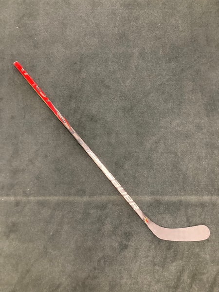 Intermediate Bauer Vapor FlyLite Hockey Stick Left Hand (Used)