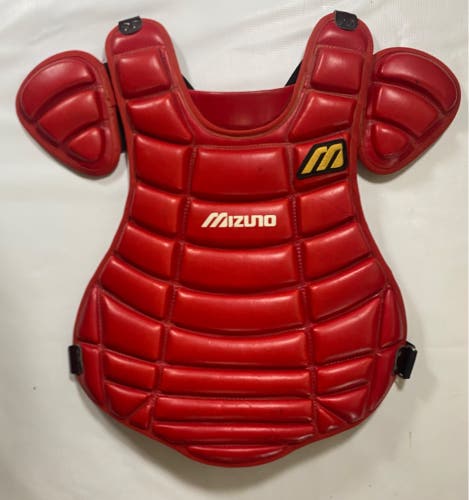 Mizuno Catchers Chest Protector - Red