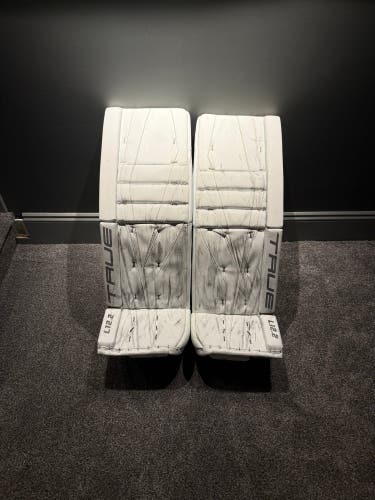 34+2 True L12.2 Leg Pads Pro Stock (Used)