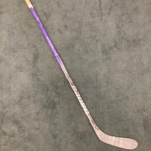Intermediate Bauer Vapor Hyperlite 2 Hockey Stick Left Hand (Used)