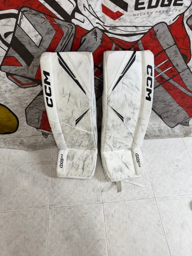 30"  2023 CCM Axis 2.5 Goalie Leg Pads  (Used)
