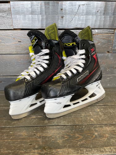 Bauer Vapor X2.6 Hockey Skates Regular Width Size 3 (Used)