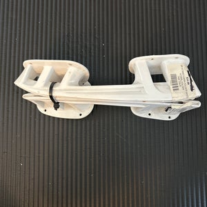 Graf NT 3000 Cobra Holder White Pair (left And Right) 254 mm (New)