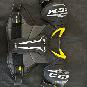 Used CCM Tacks 9950 Shoulder Pads