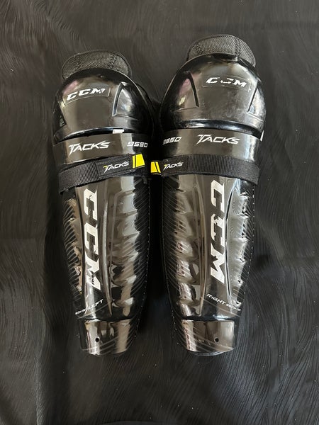 Used 15” CCM Tacks 9550 Shin Pads