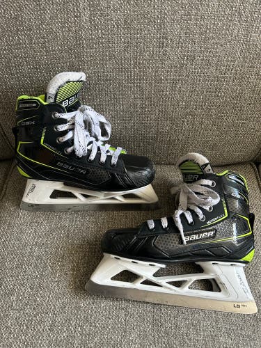 Bauer GSX Hockey Goalie Skates Regular Width  Size Junior 4 (Used)