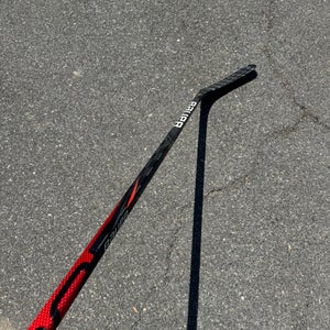Intermediate Bauer Vapor FlyLite Hockey Stick Right Handed PM9