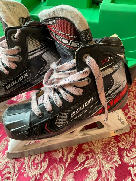Bauer Vapor X2.9 Hockey Goalie Skates Regular Width  Size 2 (Used)