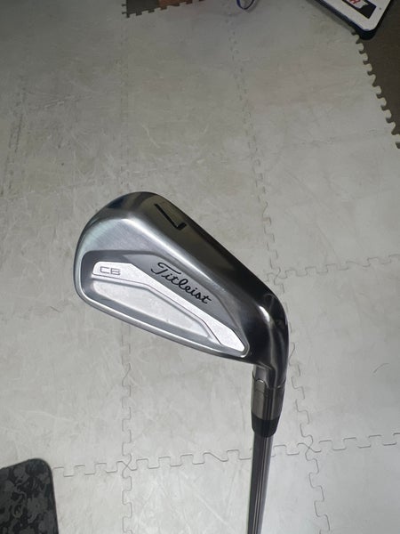 Titleist CB Right Handed 7 Iron Used x1
