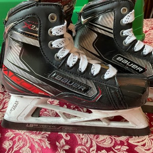 Bauer Vapor X2.9 Hockey Goalie Skates  Size 4 (Used)