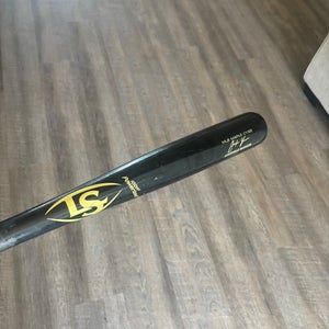 Louisville Slugger CY22 Bat (-3)  30 oz 33" (Used)
