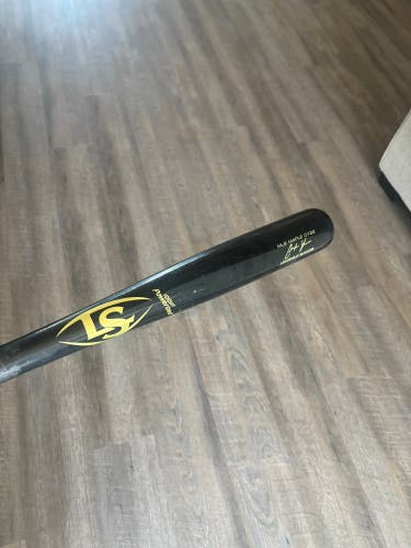 Louisville Slugger CY22 Bat (-3) 30 oz 33" (Used)