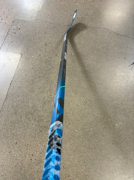 Junior Bauer Nexus Geo Hockey Stick Right Handed P88 50 Flex (Used)