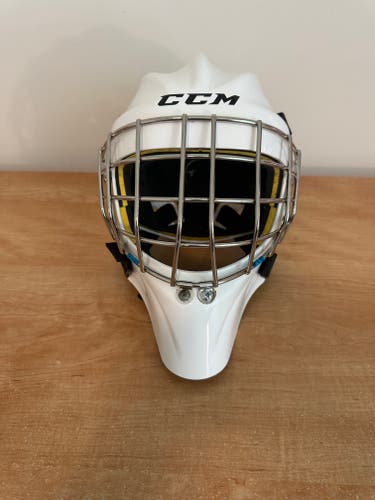 Junior CCM Axis 1.5 Goalie Mask (Used)