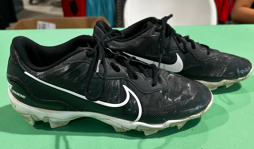 Black Men's Size M 10.0 (W 11.0) Adult Nike Alpha Huarache Elite 4 Low Top Footwear Molded Cleats (U