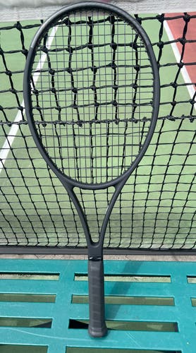 Wilson Pro Staff 97 v13 Noir -all Black edition Tennis Racquet Grip Size 3 - 4 3/8 Like New