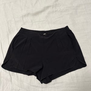 Lululemon Black Women's Shorts size 4/6