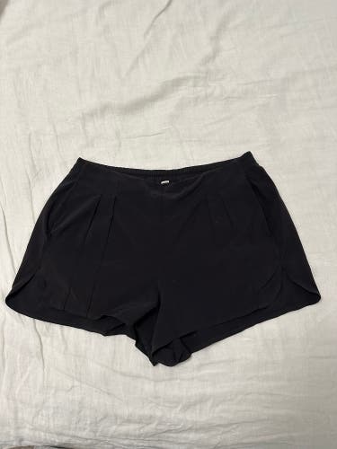 Lululemon Black Women's Shorts size 4/6