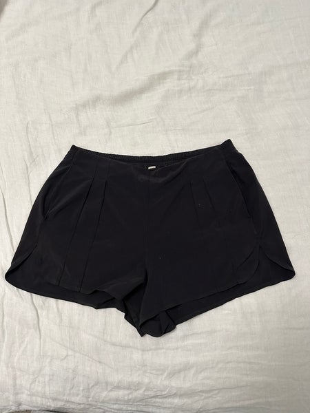 Lululemon Black Women's Shorts size 4/6