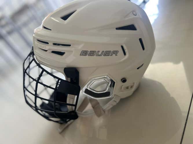 Bauer Re-Akt 150 Helmet, Medium White