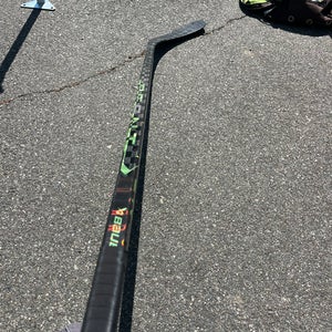 Junior Bauer Ag5nt Hockey Stick Right Handed P92