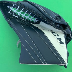 Blue Junior CCM Extreme Flex E5.5 Goalie Gloves & Blockers Regular